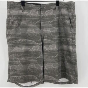 Huk Shorts Mens 34 Green Fish AOP Performance Casual Stretch Mahi Tuna Beach Dad